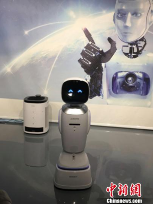 探營(yíng)2019上交會(huì) 從“賢妻良母”到銷(xiāo)售高手，AI機(jī)器人如何重塑生活與商業(yè)